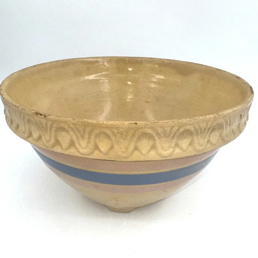Yellowware Mixing Bowl Brown w/Pink & Blue Bands Crust Rim 9.5